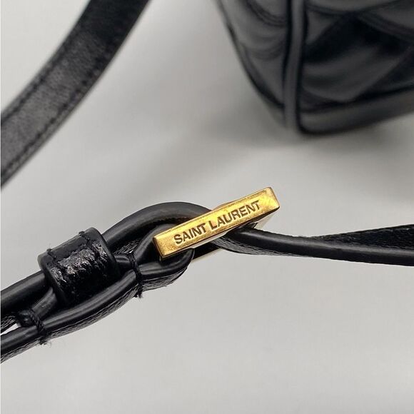 Saint Laurent 80S Vanity Crossbody Bag in Quilted Grained Leather - Picture 8 of 15